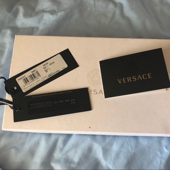Versace wallet. Authentic with tags - Picture 5 of 7